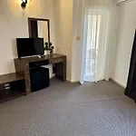 Brilliance Hotel Warna