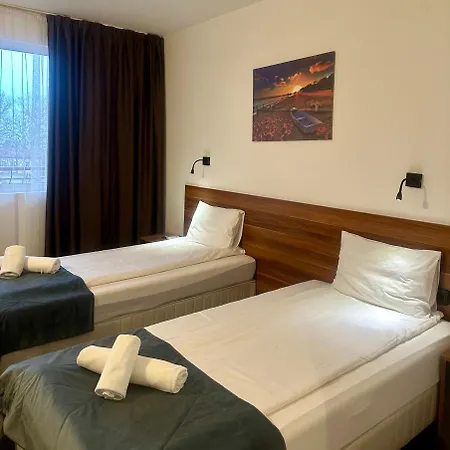 Brilliance 3* Варна