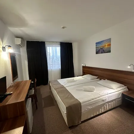 Отель Brilliance