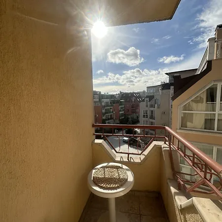 Отель Brilliance