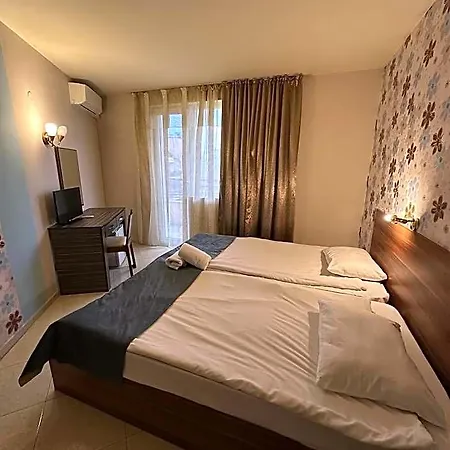 Brilliance Hotell 3*