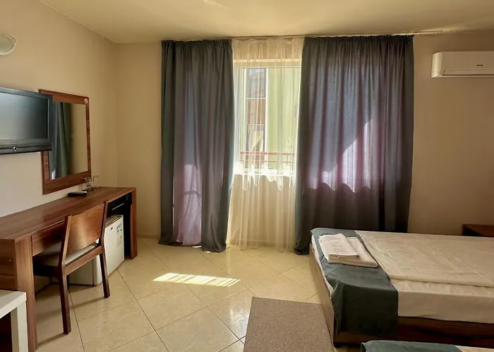 Brilliance Hotell 3*