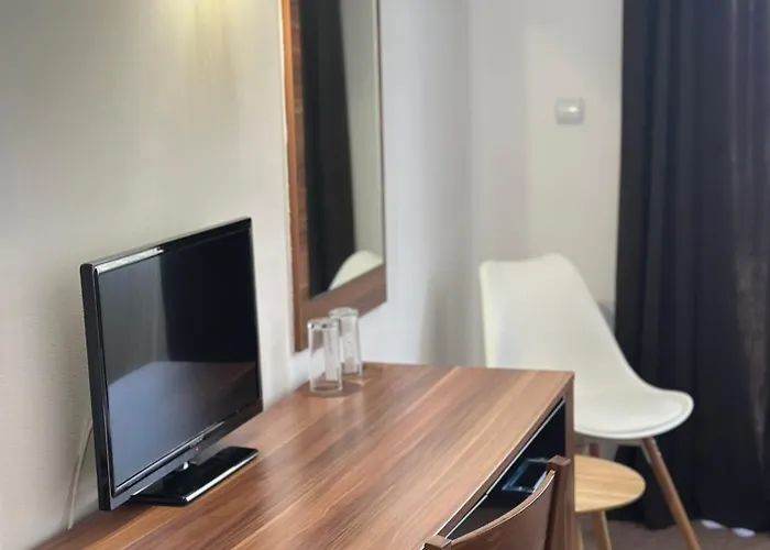 Brilliance Hotell 3*