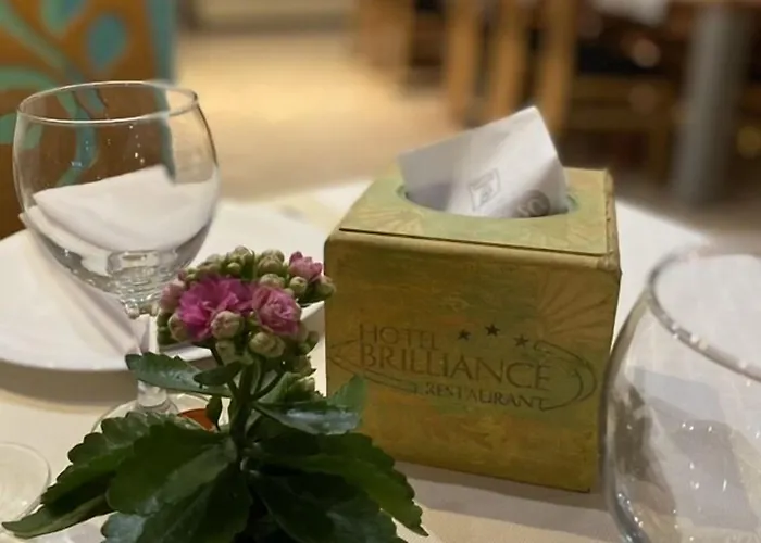 Brilliance Hotell 3*